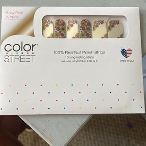 Colorstreet nails “Love Ya Bunches”